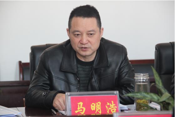 常德路桥集团领导班子召开2018年度民主生活会(图3) 常德路桥集团领导班子召开2018年度民主生活会(图3)